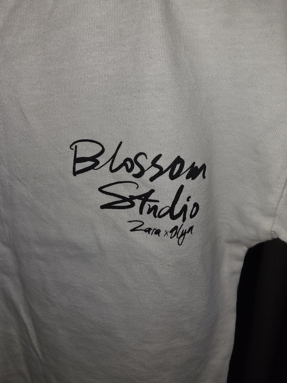 Zara White 'Blossom Studio' Long Sleeve Tee - Picture 2 of 5